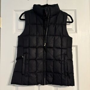 Gap vest